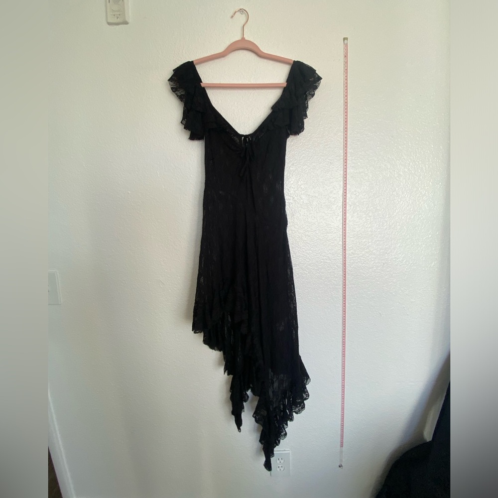 Elegant Black Lace Dress